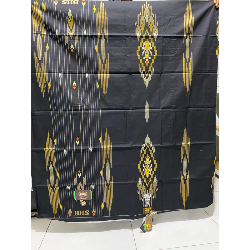 SARUNG BHS ROYAL GOLD BLACK SERIES ITG STB SCA