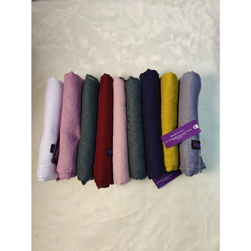 Hijab Segi Empat Milyarda Voal Titanium