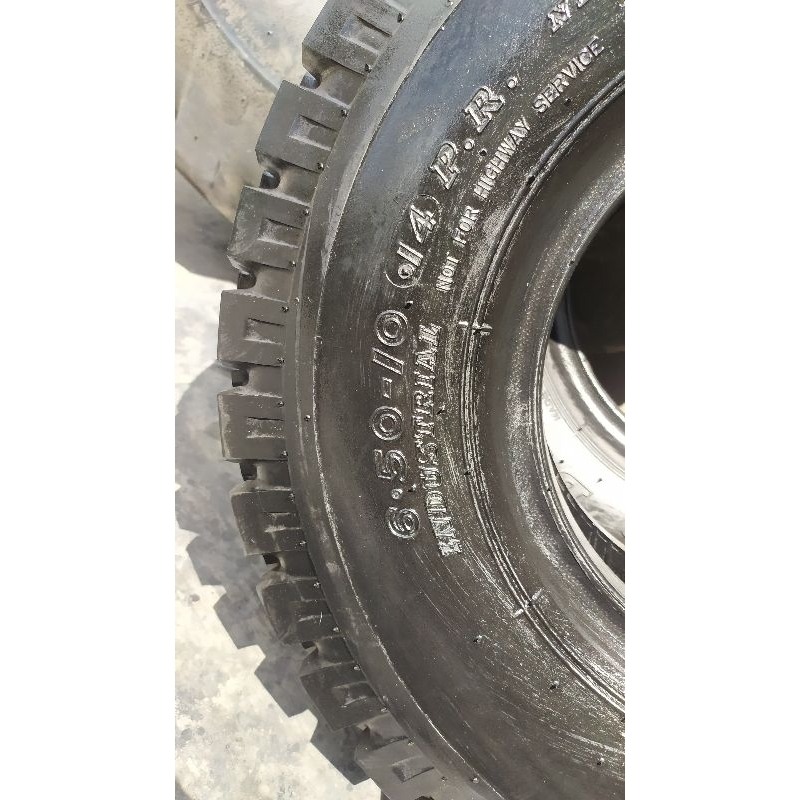 Ban Forklift Pneumatik