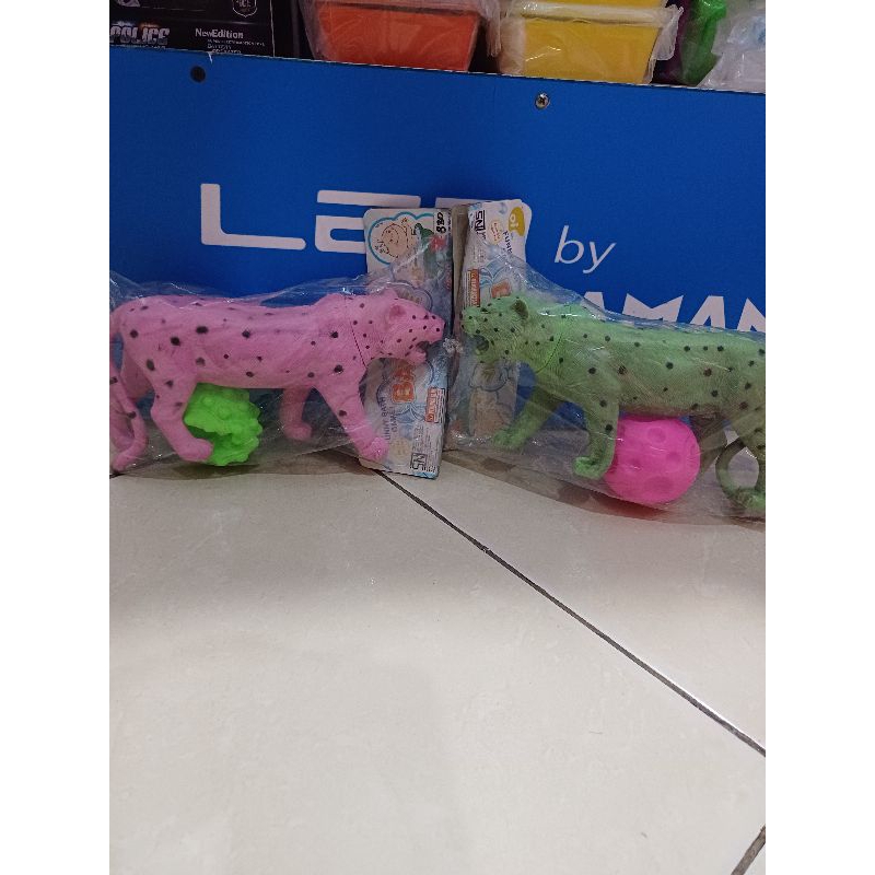 Hyven Toys Mainan Hewan Hewanan Bola Karet Bunyi nyit nyit Set Seru untuk Anak