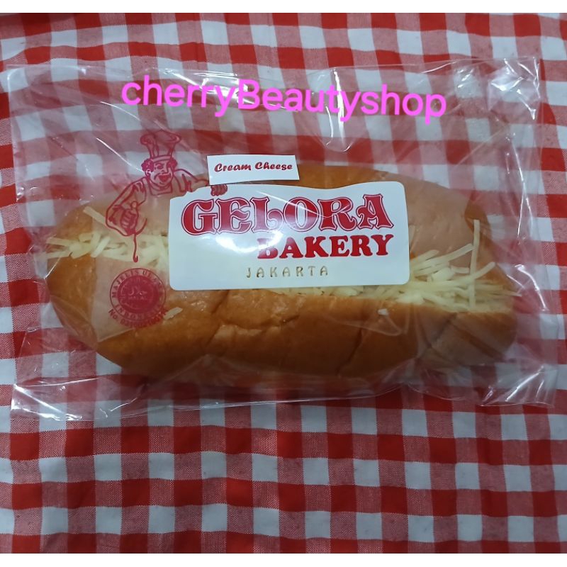 

Roti Cream Cheese Gelora Jatinegara