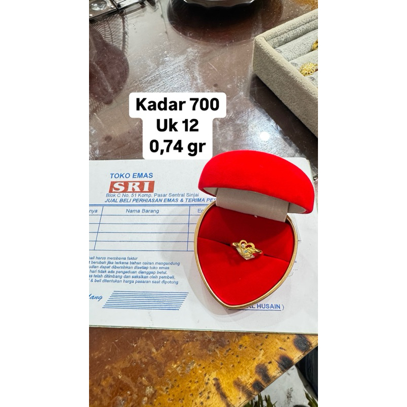 emas kadar 700%