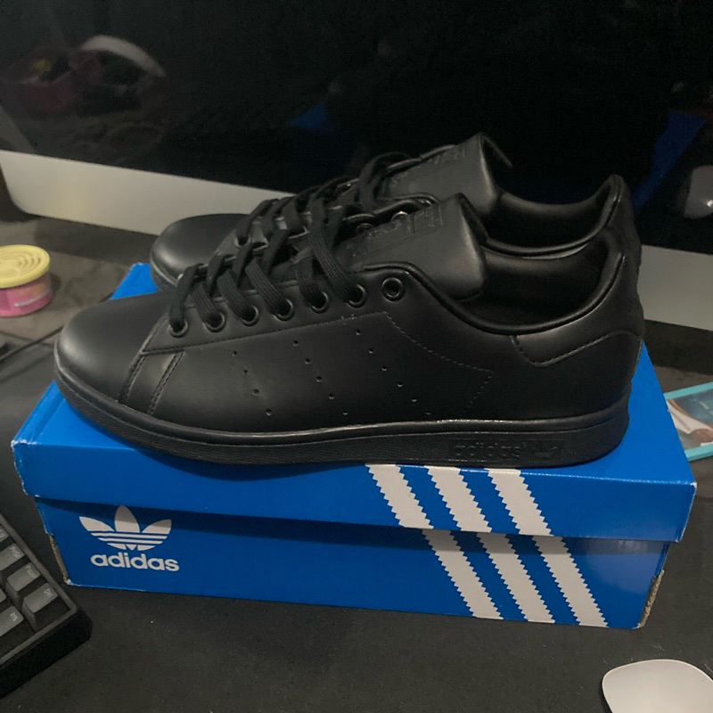 adidas stan smith core black