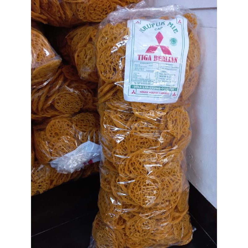 

Kerupuk mie mentah Tiga berlian 3 KG