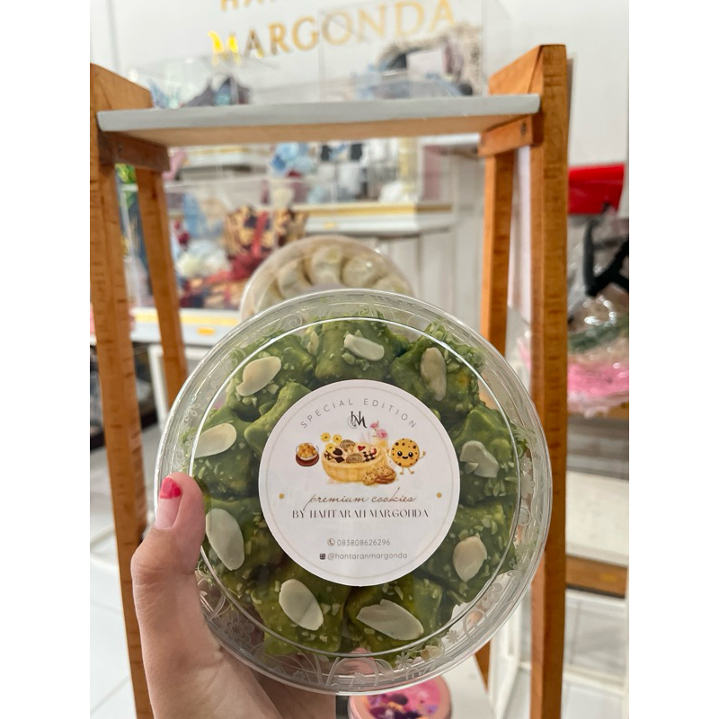 

COOKIES GREENTEA ALMOND