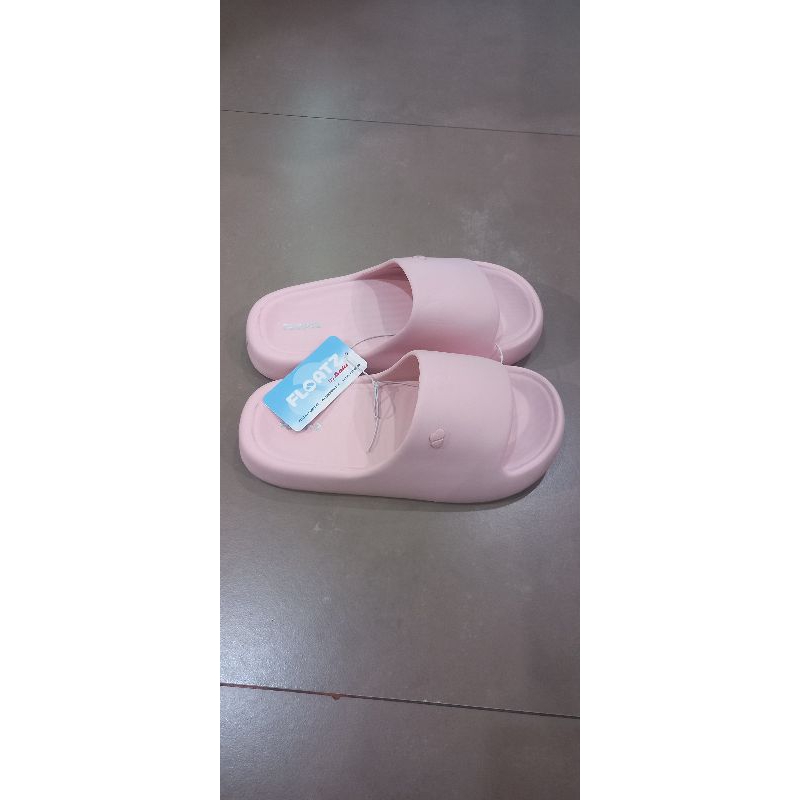 Sandal karet wanita anti air Dari Bata