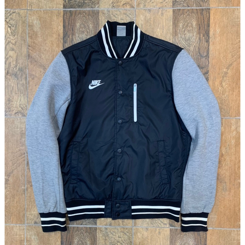 JAKET VARSITY NIKE SECOND ORIGINAL