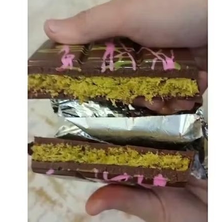 

Coklat Dubai 125gr Kunafa dan Pistachio