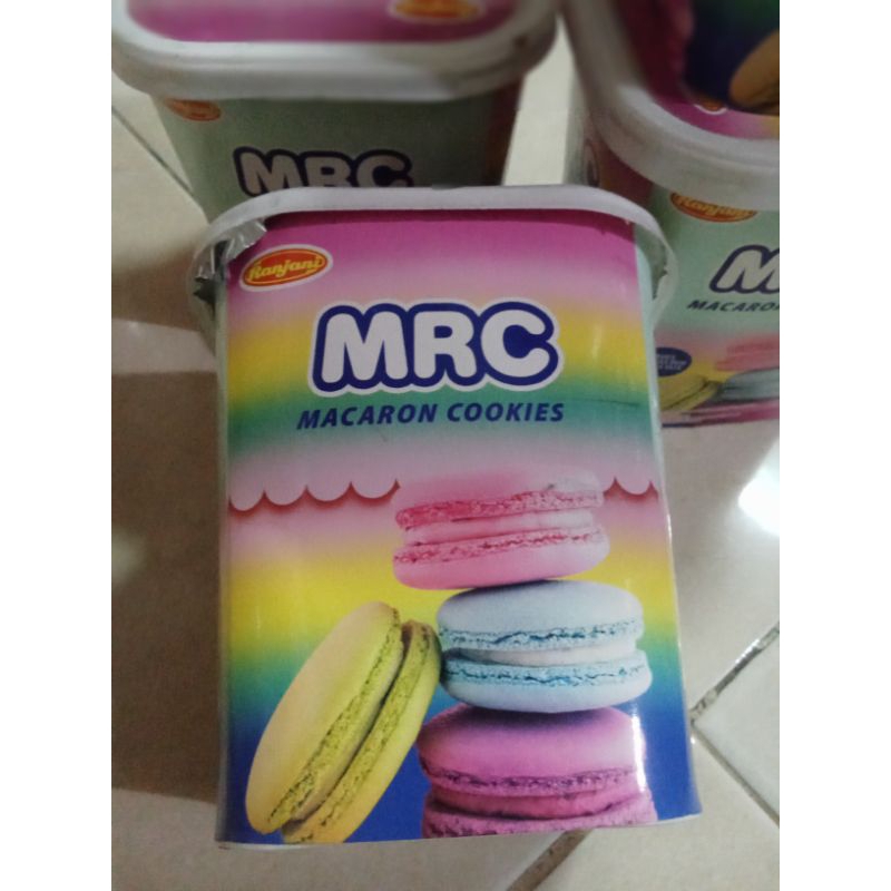 

MRC Makanan cookies Ranjani kemasan toples isi 20 pcs