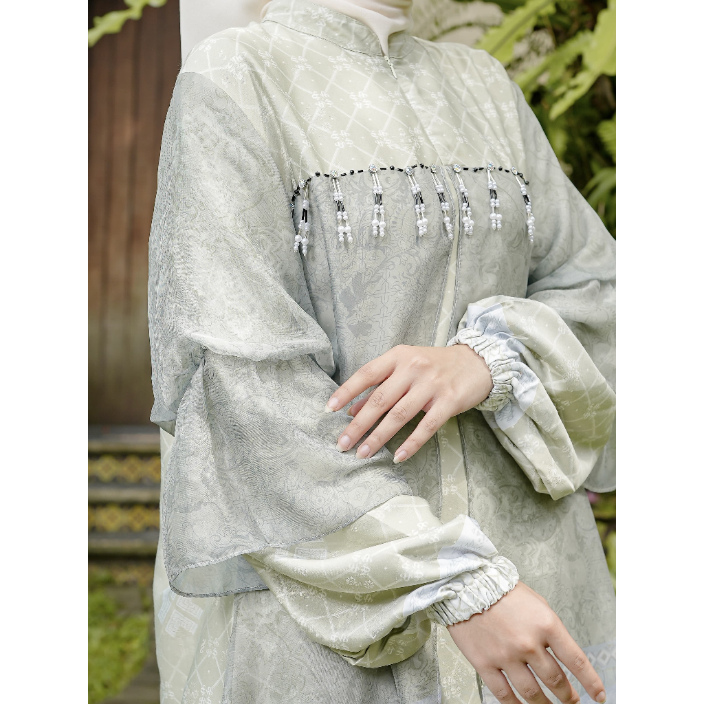 LYSERRA | Royal Blouse - Jacquard England Mix Organza