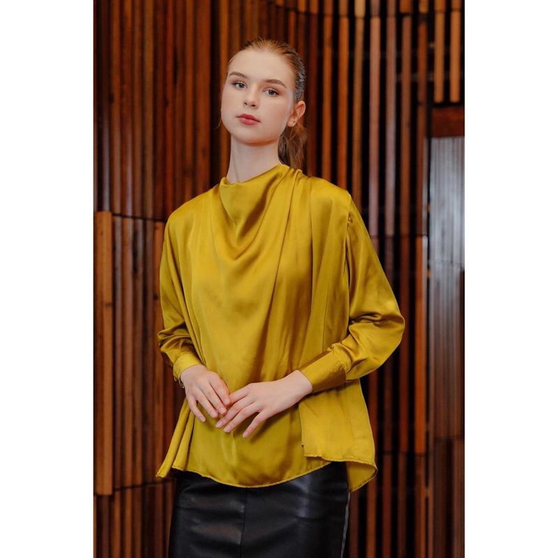 READY NEW ZENA DRAPERRY BLOUSE MUSTARD SIZE M BENANG JARUM BUTTONSCARVES