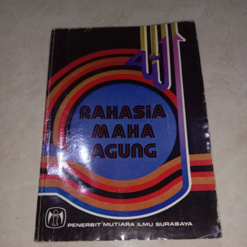 BUKU RAHASIA MAHA AGUNG