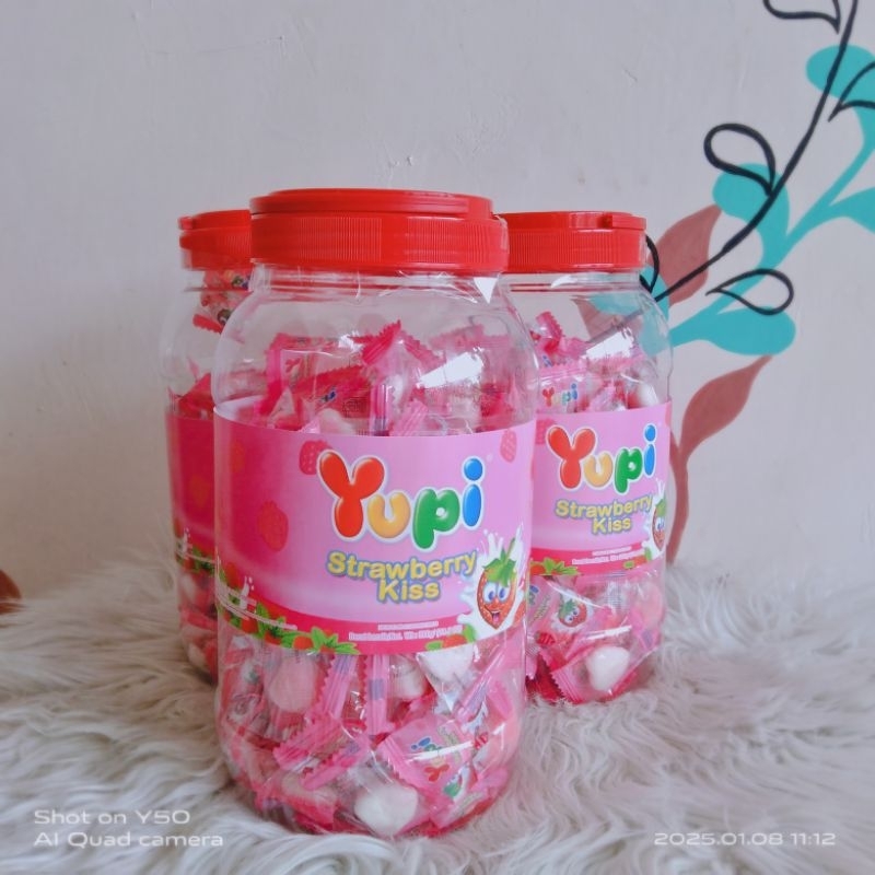 

Yupi Strawberry toples exp okt 2026