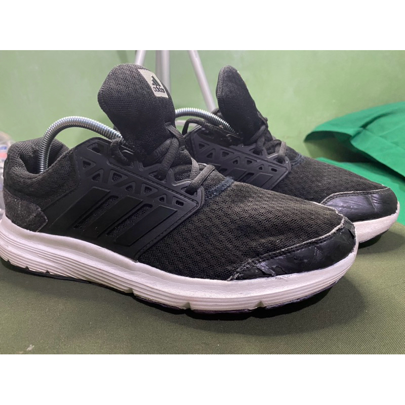 SEPATU ADIDAS SIZE 40 SECOND