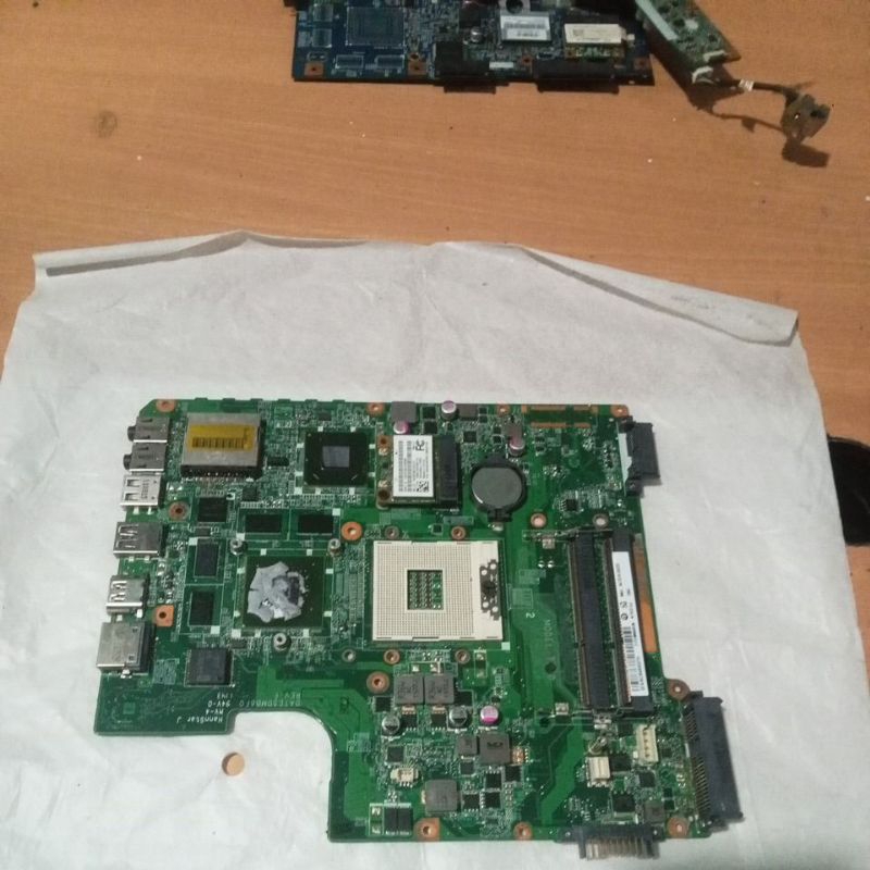 mainboard toshiba L745