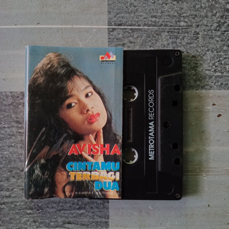 KASET PITA LADY AVISHA