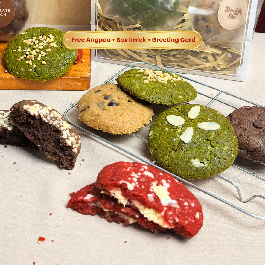 

DOUGHBLE - Soft Baked Cookies Premium Hampers Imlek