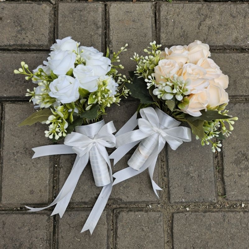 Hand Bouquet Artifisial Bunga Pernikahan / Lamaran / Prewedding