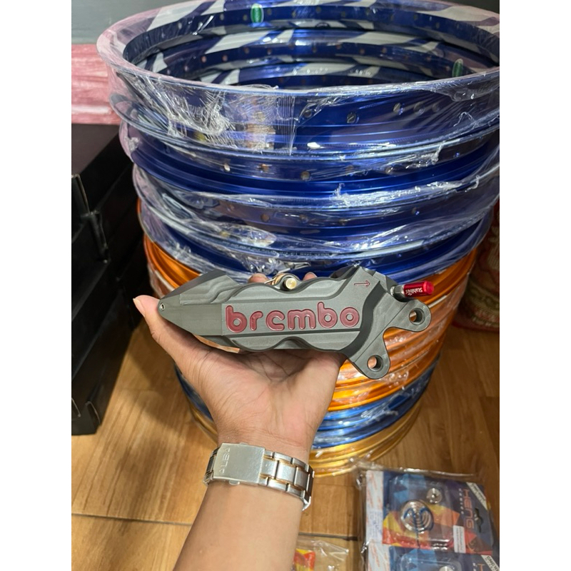kaliper brembo gp500 4p grade Thailand