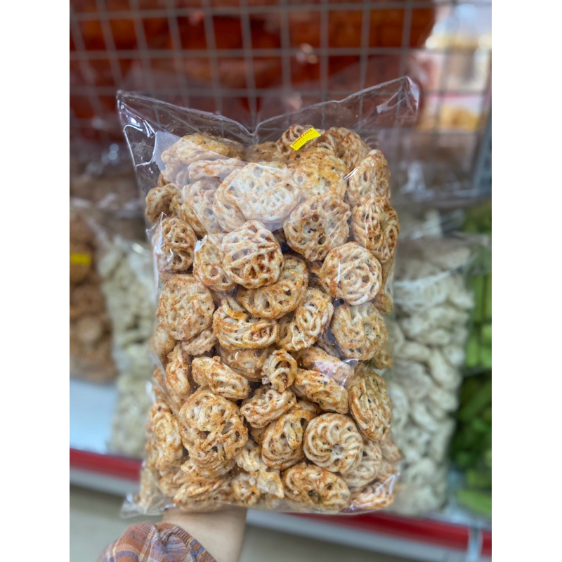 

KERUPUK SEBLAK RAFAEL 500GR
