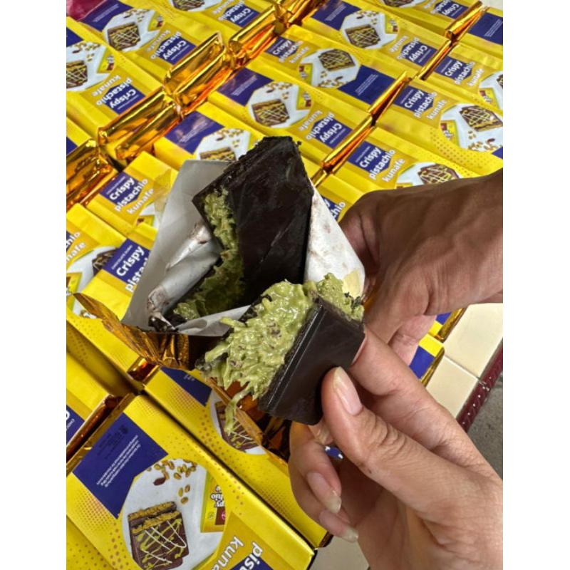 

Coklat Dubai Pistachio 250gr