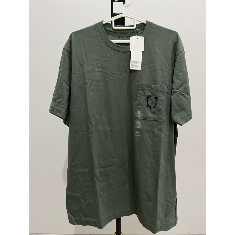 T-shirt Uniqlo UT X Attack on Titan