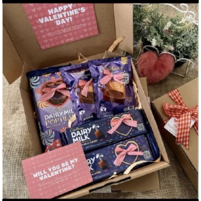 

KADO VALENTINE / HAMPERS COKELAT VALENTINE