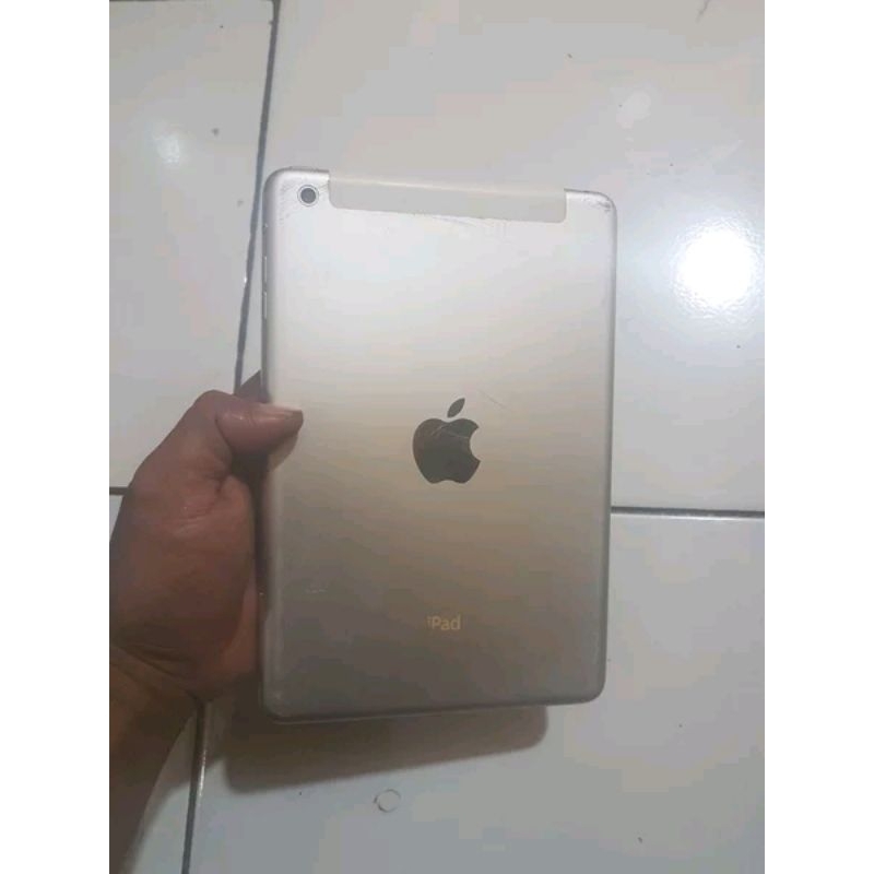 IPAD MINI A1454 WIFI SELULER 16GB LAYAR PECAH
