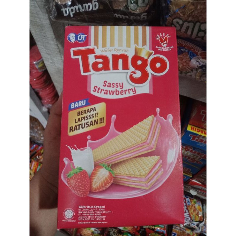 

Tango Wafer Rasa Stroberi Sassy Strawberry 1 Box 20pcs