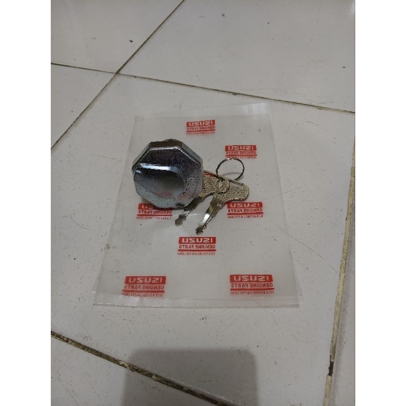 tutup tangki solar isuzu nmr71