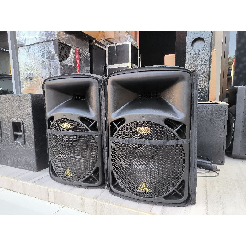 speaker aktif behringer B415