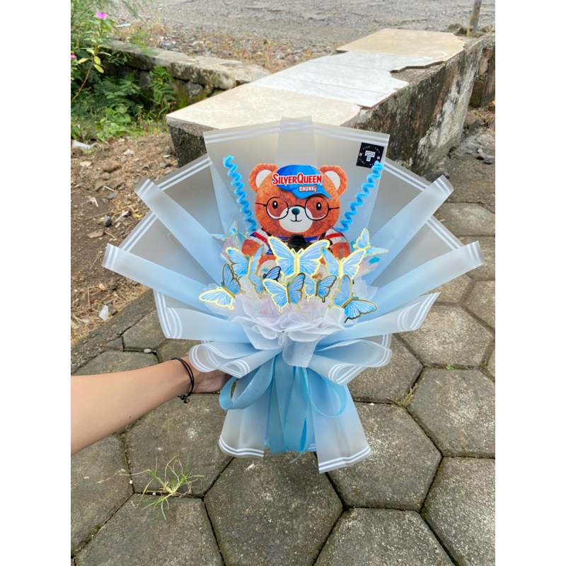 

BUKET VALENTINE COKLAT SILVERQUEEN BERUANG MURAH