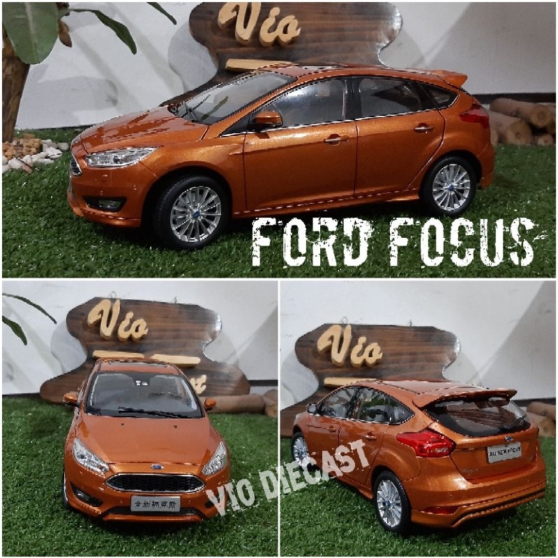 Diecast Miniatur Ford Focus skala 1:18