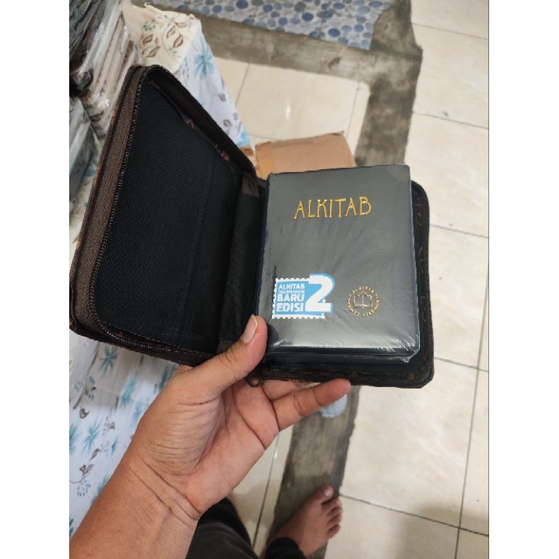 

Alkitab Kecil + Sampul Retro