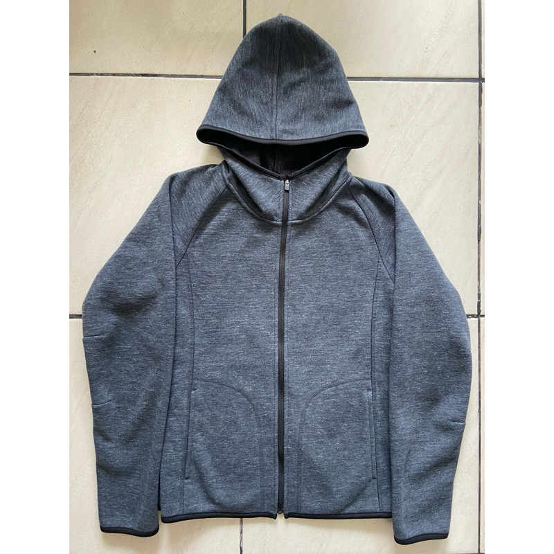 Uniqlo Softshell Jaket