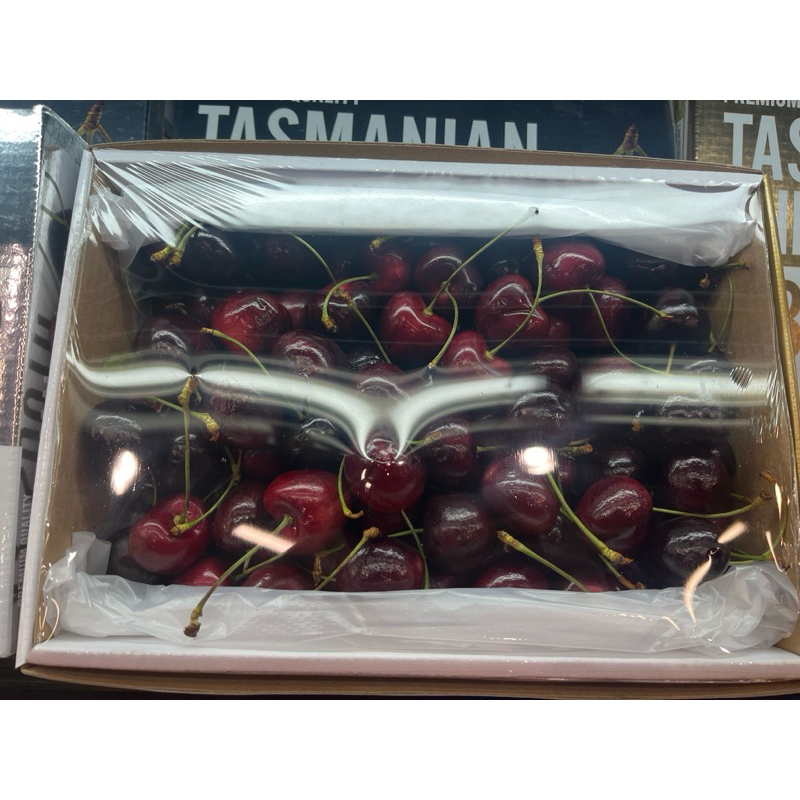 

CHERRY RED TASMANIA 1887 2k 34-36