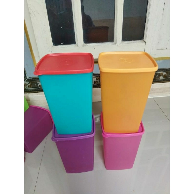 toples snack besar tall square 1, 8 liter Tupperware second preloved