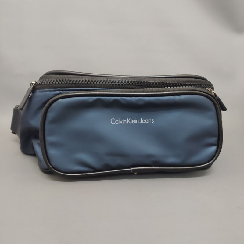 Tas Selempang Calvin Klein Jeans