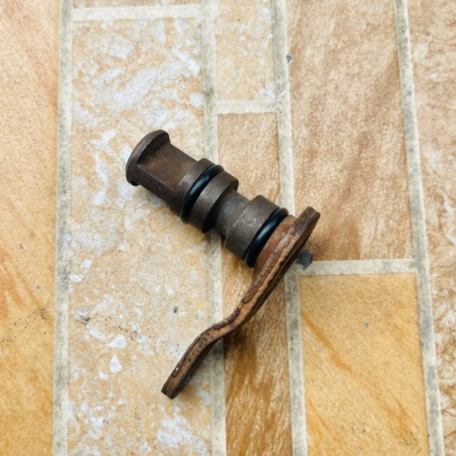 as tuas rem belakang tuas paha rem belakang sil tuas rem vespa pts special spesial darling