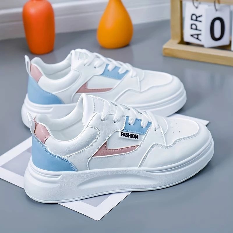 Sepatu Wanita Sneakers Kekinian Model Korea Warna Putih