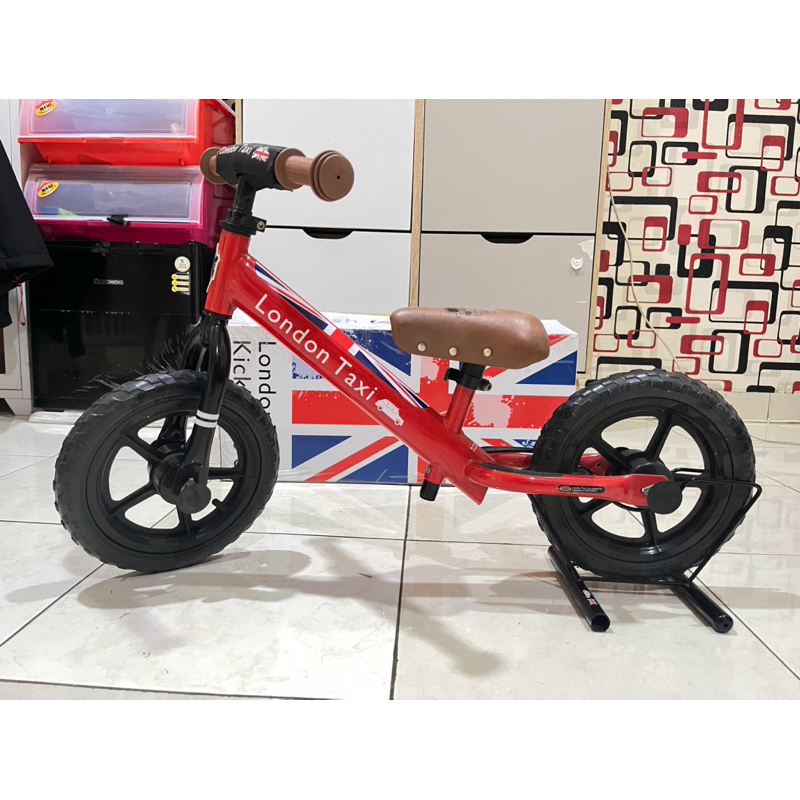 Preloved Balance Bike London Taxi