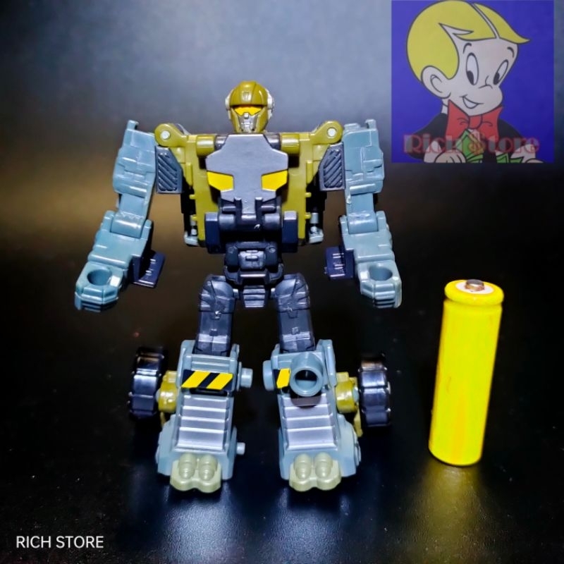 ORIGINAL HASBRO TRANSFORMERS UNIVERSE HARDTOP SCOUT CLASS