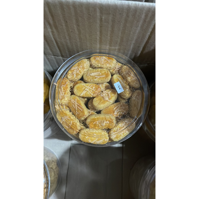 

Kue kastengel premium / kue lebaran / kue imlek / kue natal