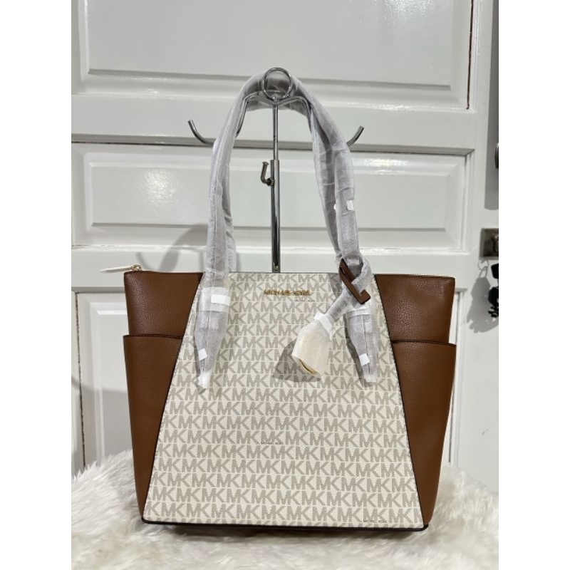 Michael Kors Totebag Charlotte Vanilla