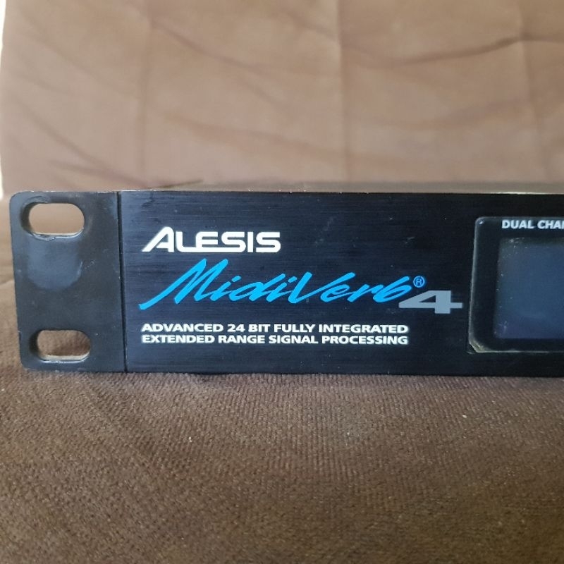 Efek Alesis Midiverb 4 Bekas