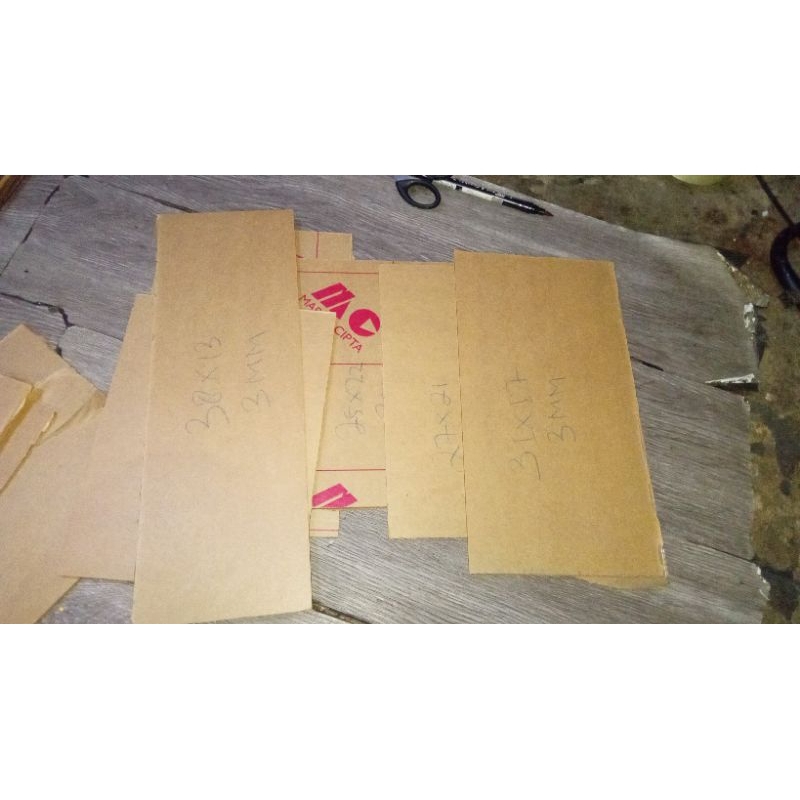 

Akrilik Sheet Kecil ( untuk ukuran bisa lihat di list )