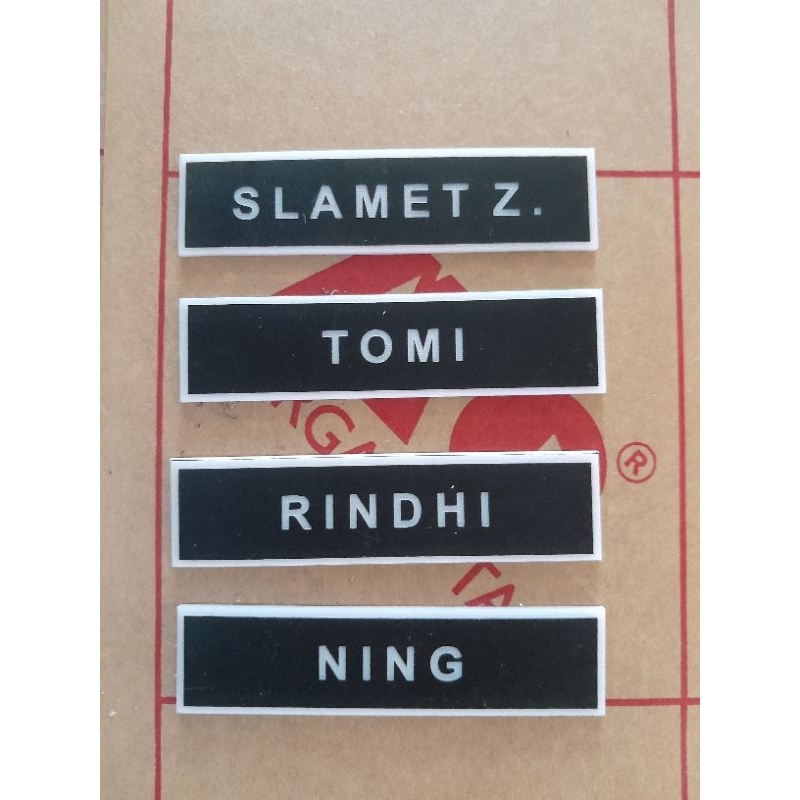 

nama dada name tag grafir