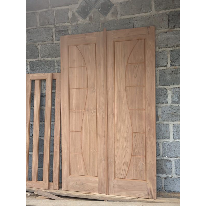 pintu jati kupu tarung minimalis