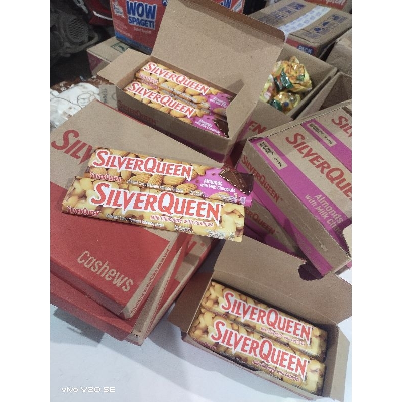 

Silverqueen cashew dan almond 58gr
