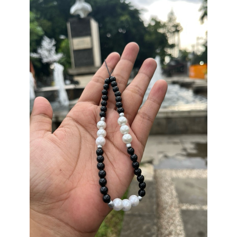 STRAP MANIK MUTIARA HITAM PUTIH